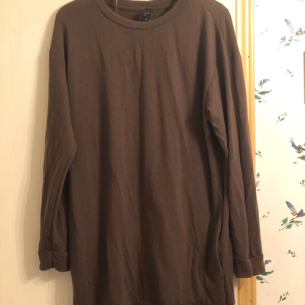 Simple brown dress